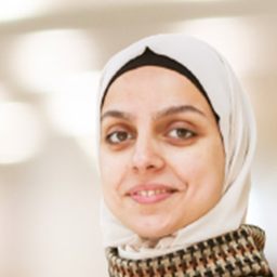 آية عز